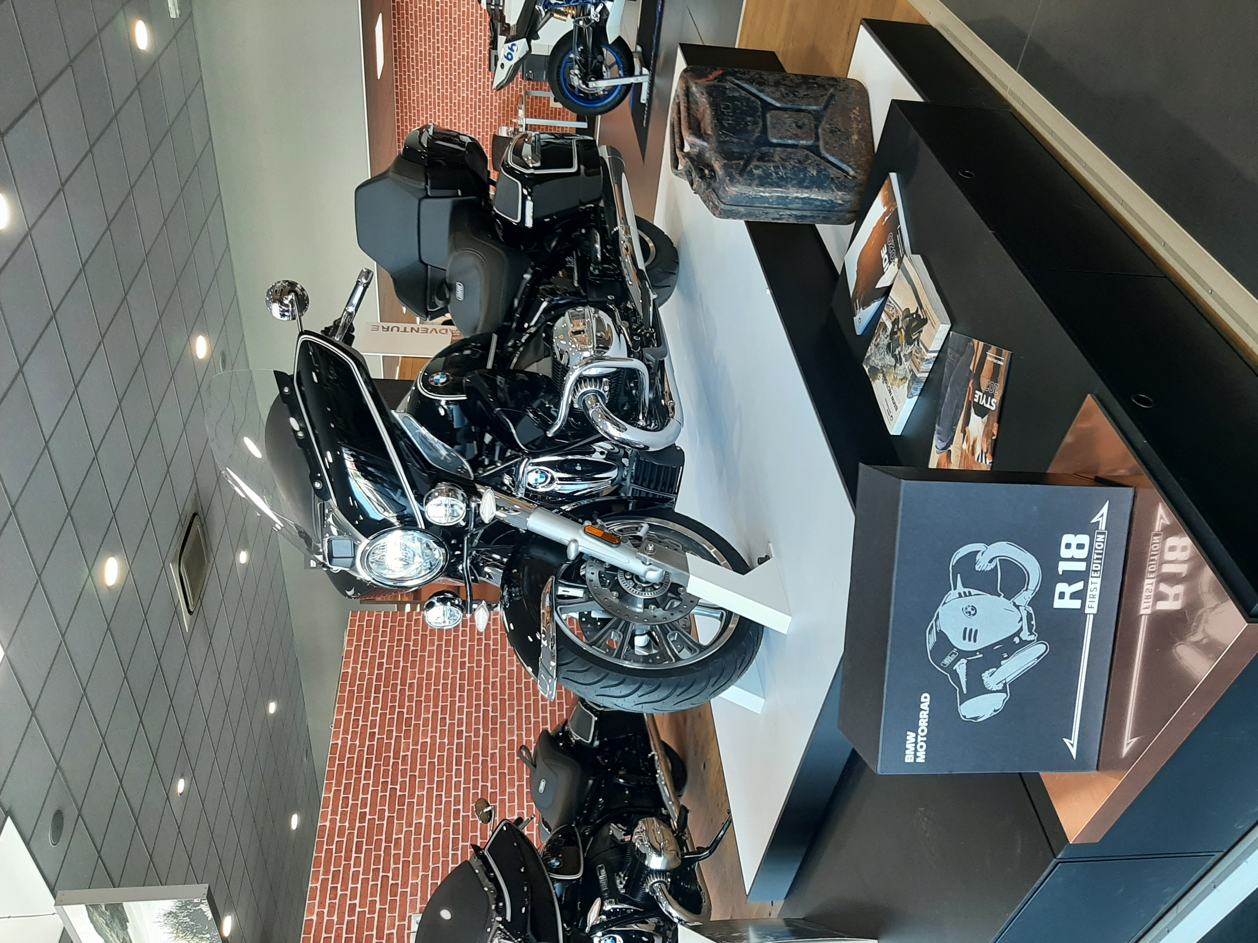 Les Nouvelles BMW R18 Transcontinental et BMW R18B