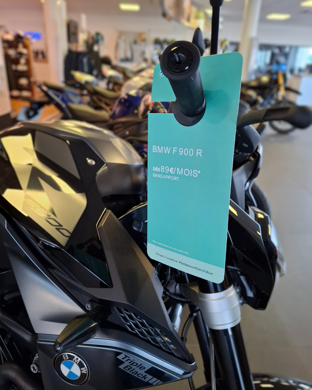 BMW F 900 R.