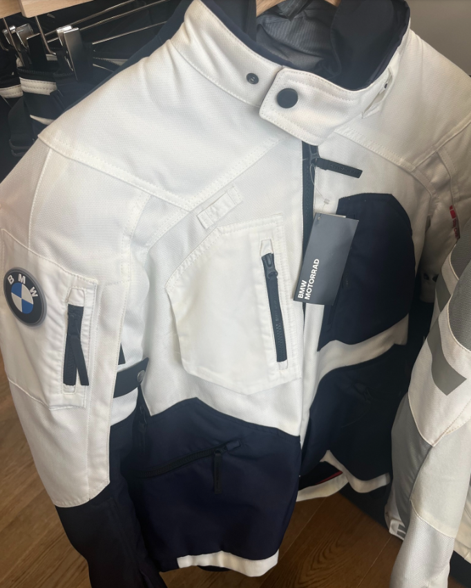 SOLDES ÉTÉ 2025.