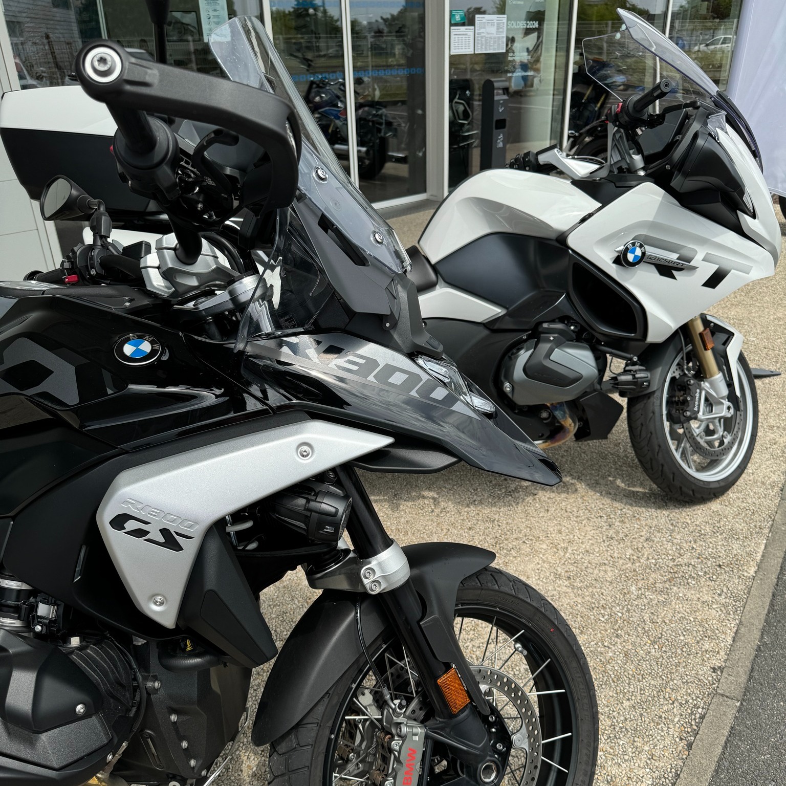 LOCATION MOTO BMW.