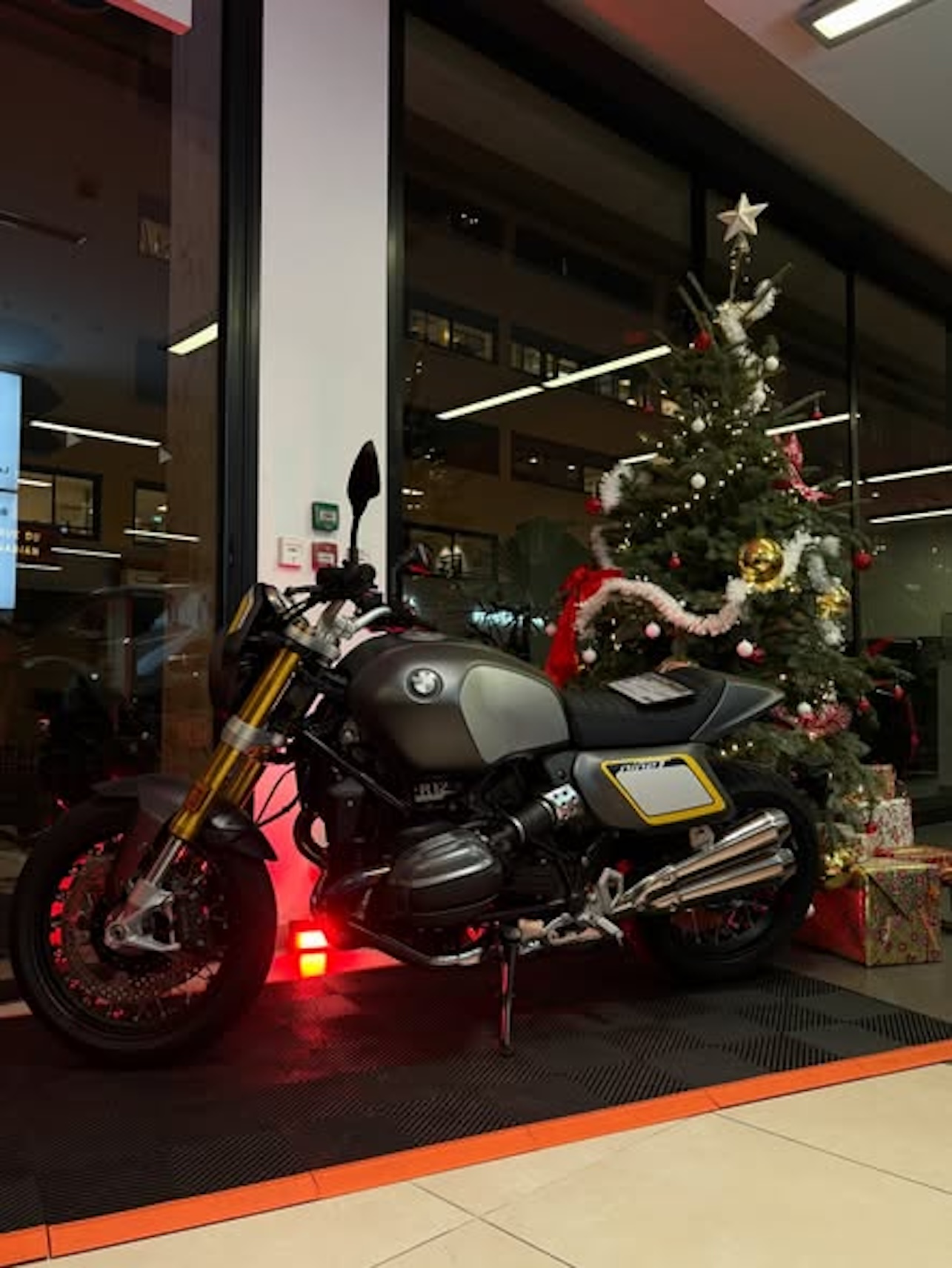 Très belles fêtes de fin d’année.