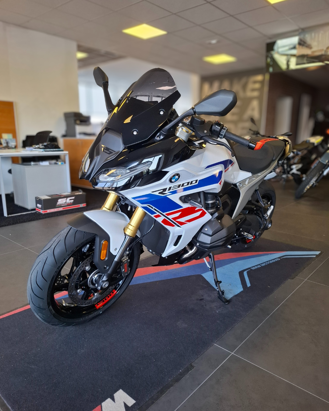 NOUVELLE BMW R 1300 RS.