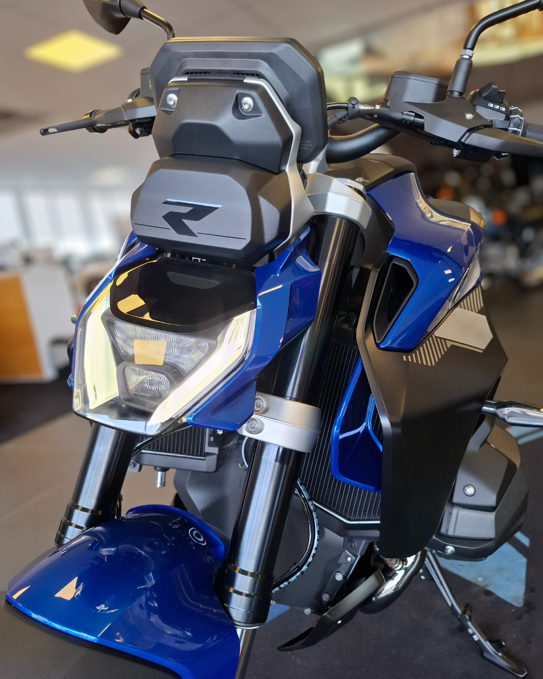 NOUVELLE BMW R 1300 R.