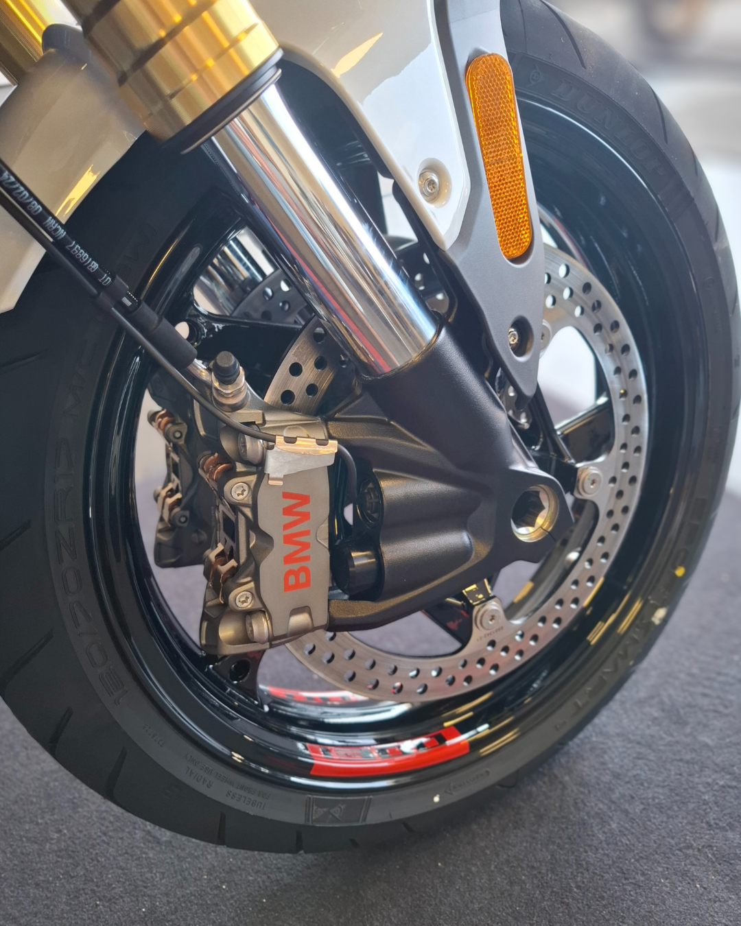 NOUVELLE BMW R 1300 RS.