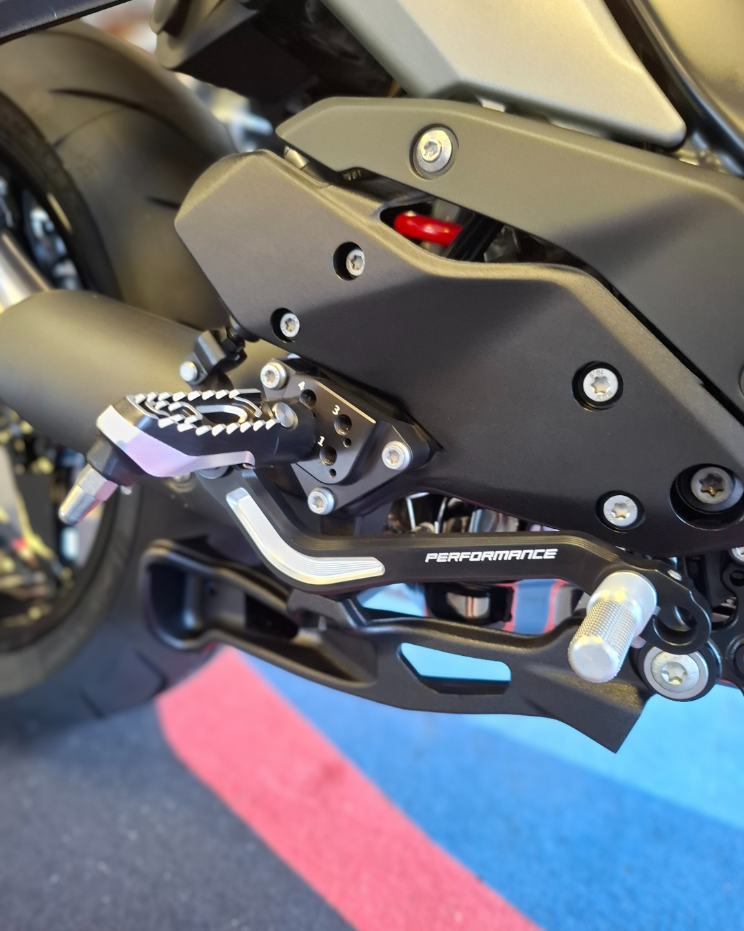 NOUVELLE BMW R 1300 RS.