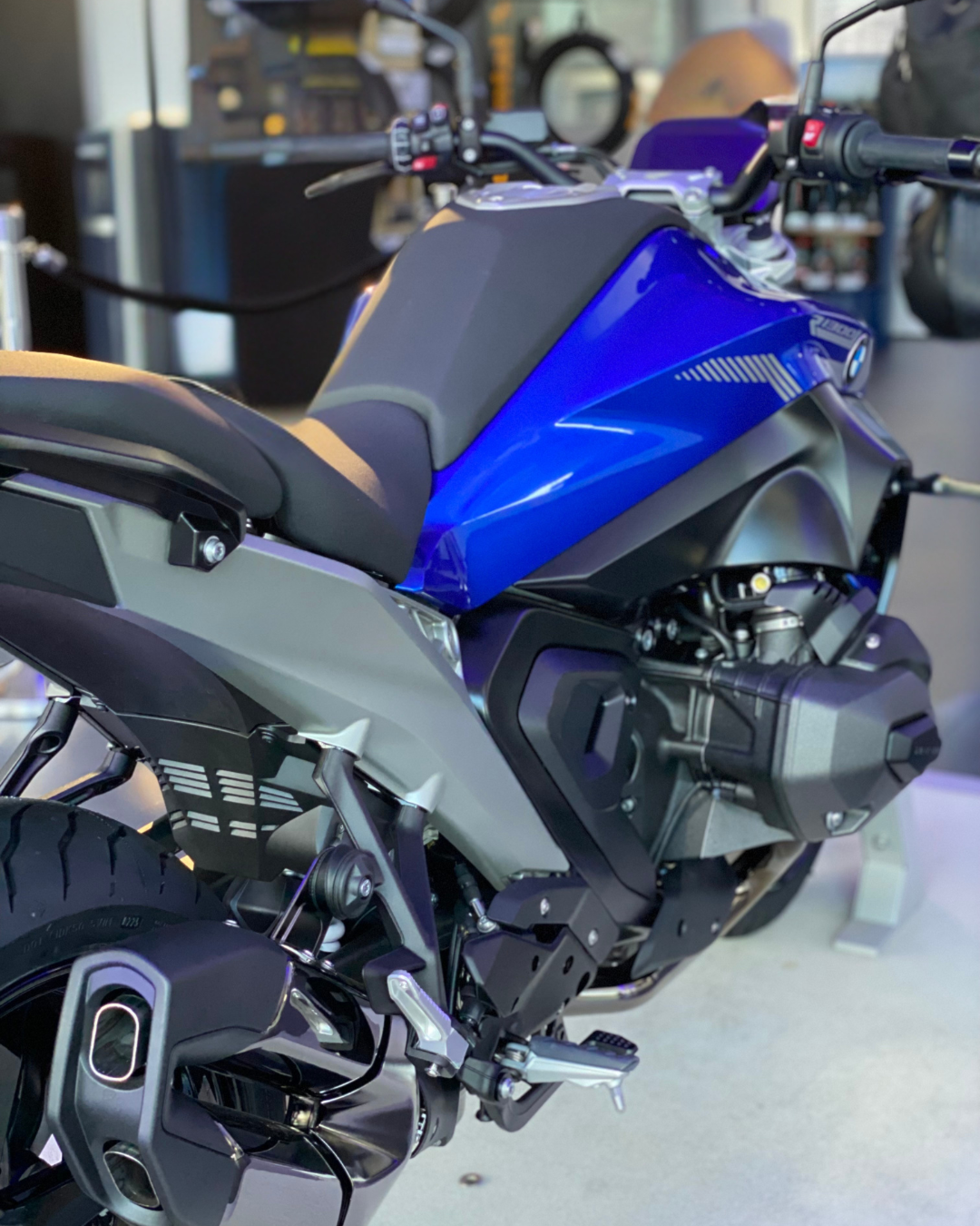 NOUVELLE BMW R 1300 R.
