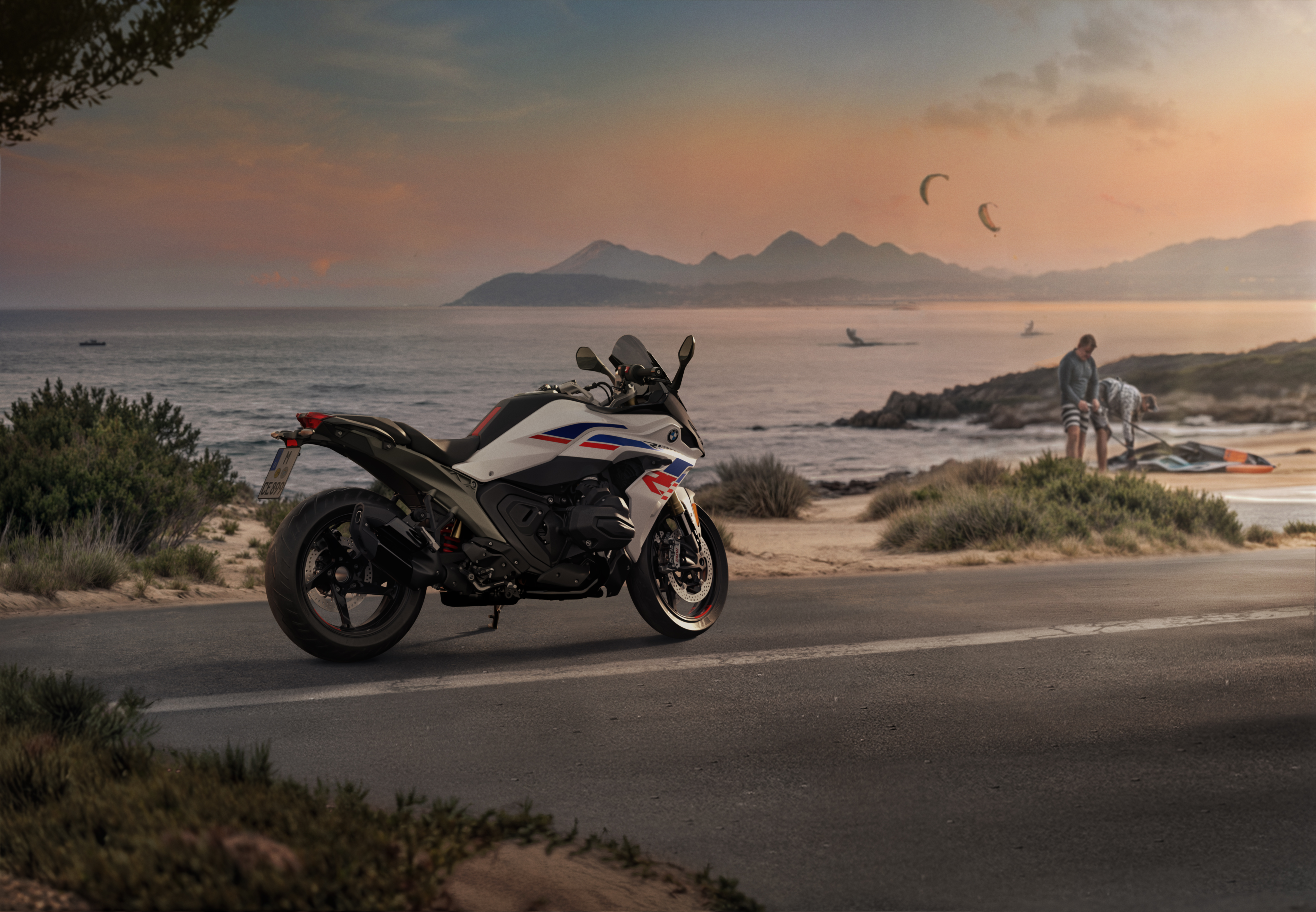 NOUVELLE BMW R 1300 RS.