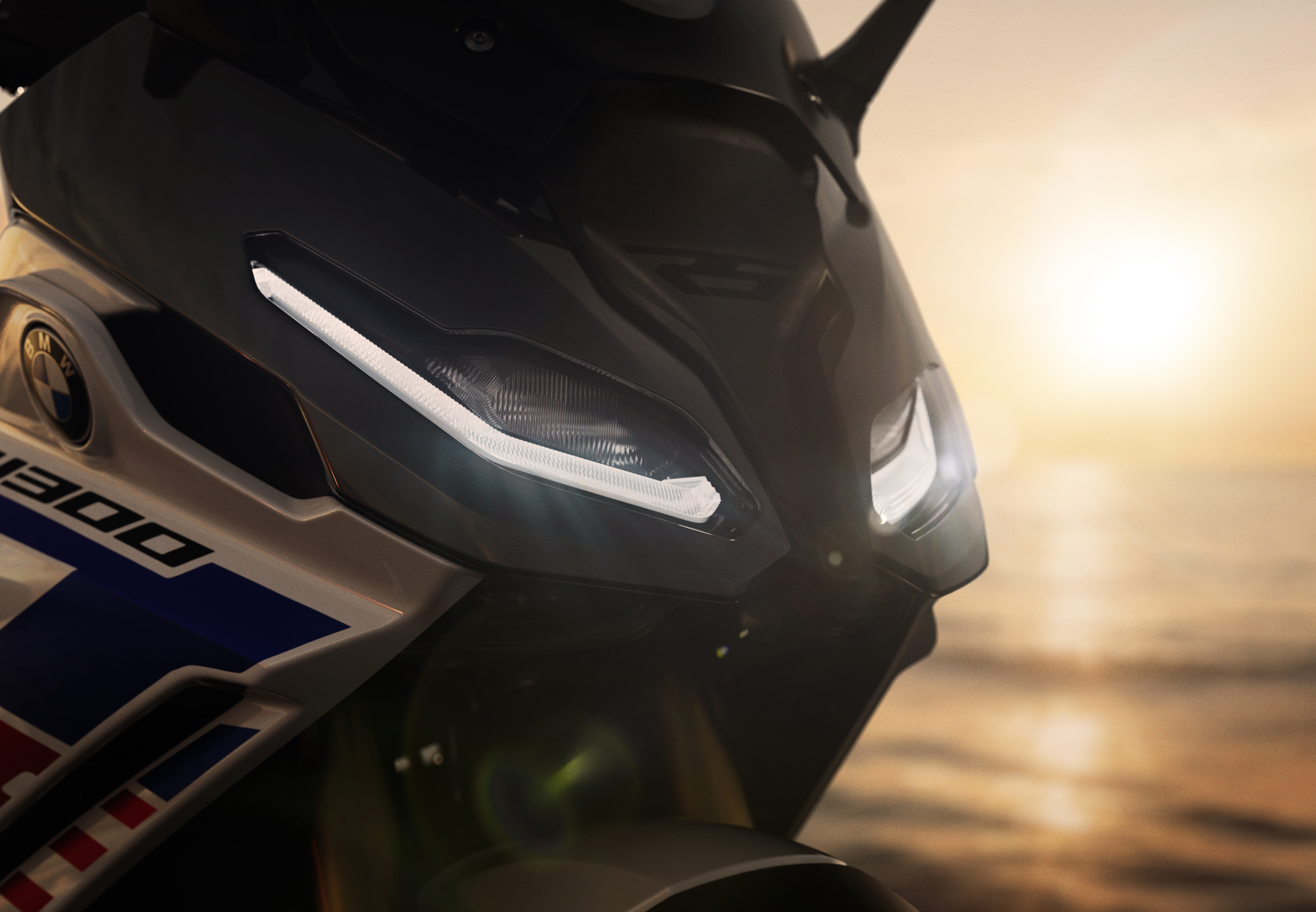 NOUVELLE BMW R 1300 RS.
