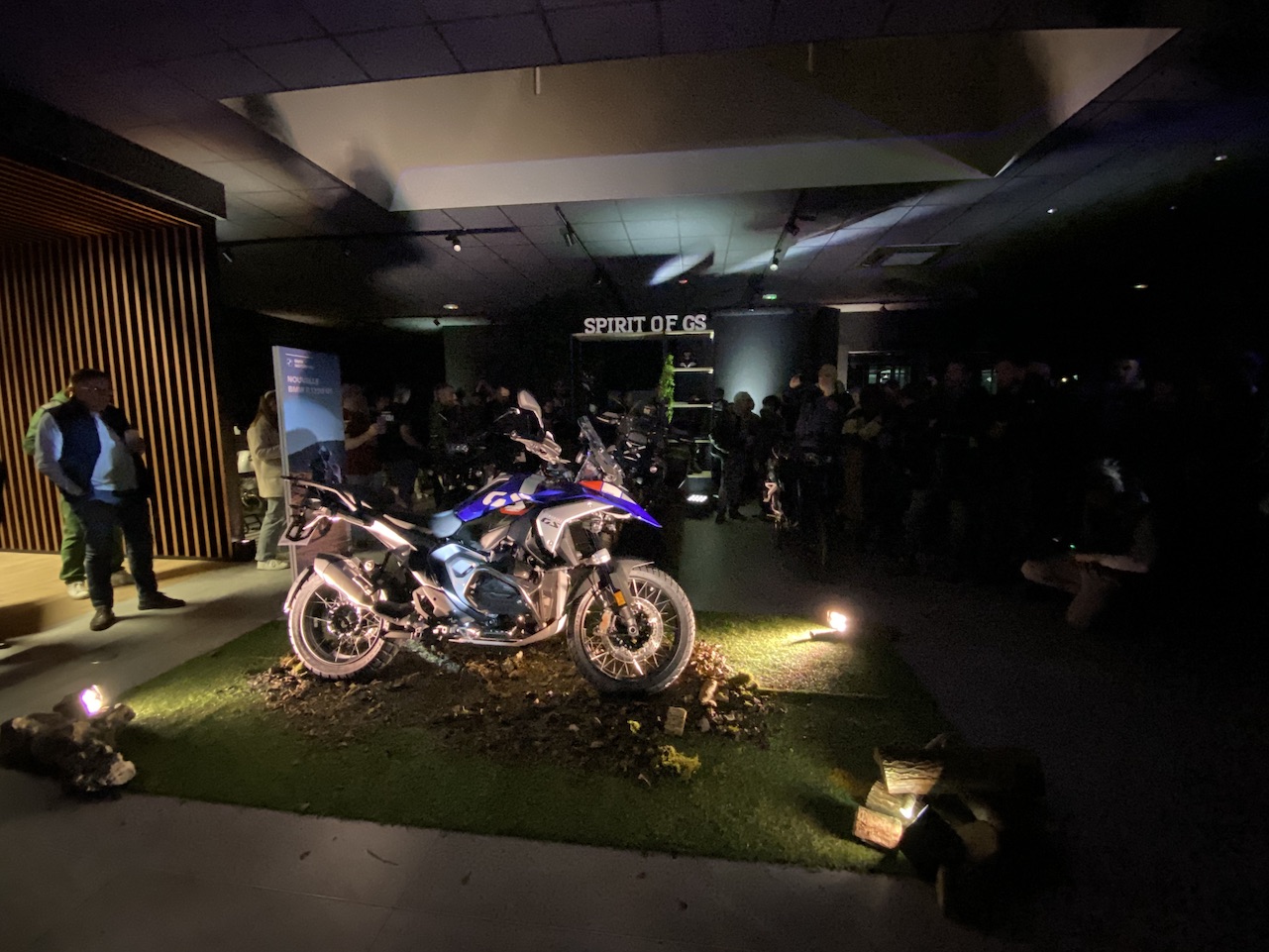 SOIREE DE LANCEMENT BMW R 1300 GS.