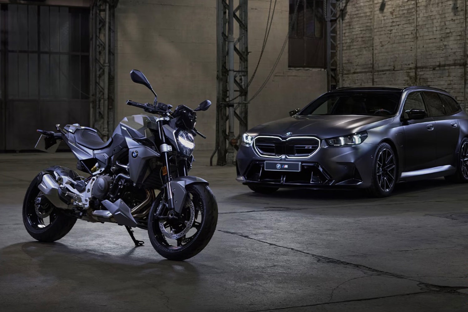 NOUVELLE SAISON AVEC LES BMW F 900 R ET F 900 XR.