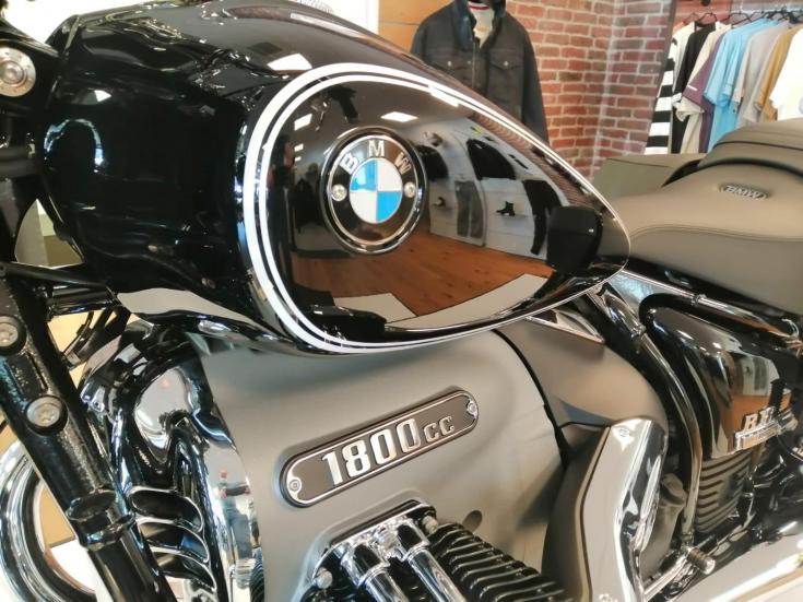 Nous vous invitons à venir découvrir cette belle BMW R 18  