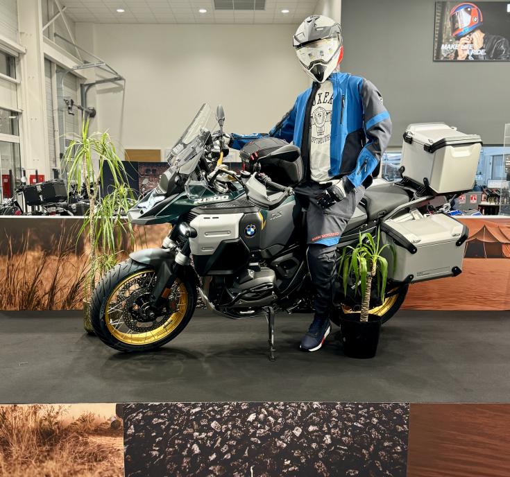 NOUVELLE BMW R 1300 GSA.