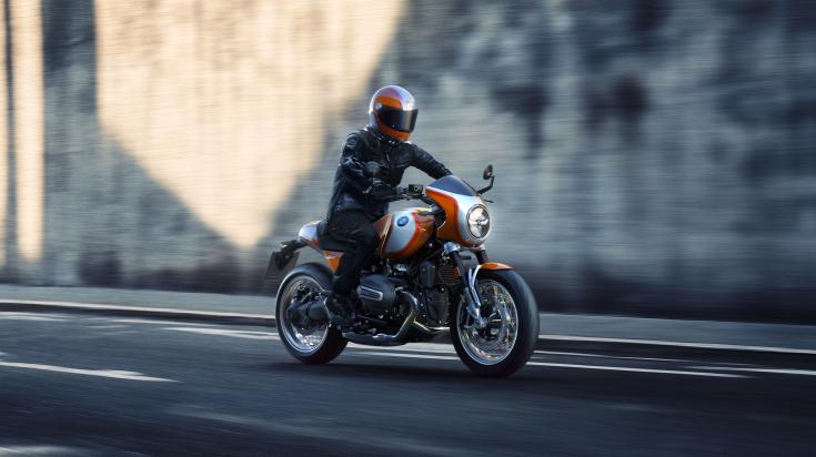 BMW MOTORRAD PRÉSENTE LA NOUVELLE R 12 S.