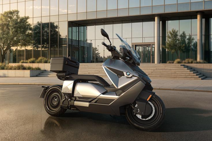 NOUVEAU BMW CE 04.