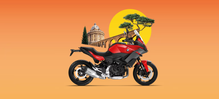 BMW F 900 XR.