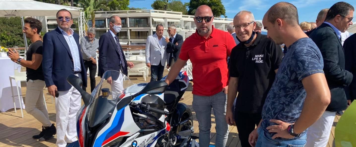 Avant-première mondiale BMW M 1000 RR !