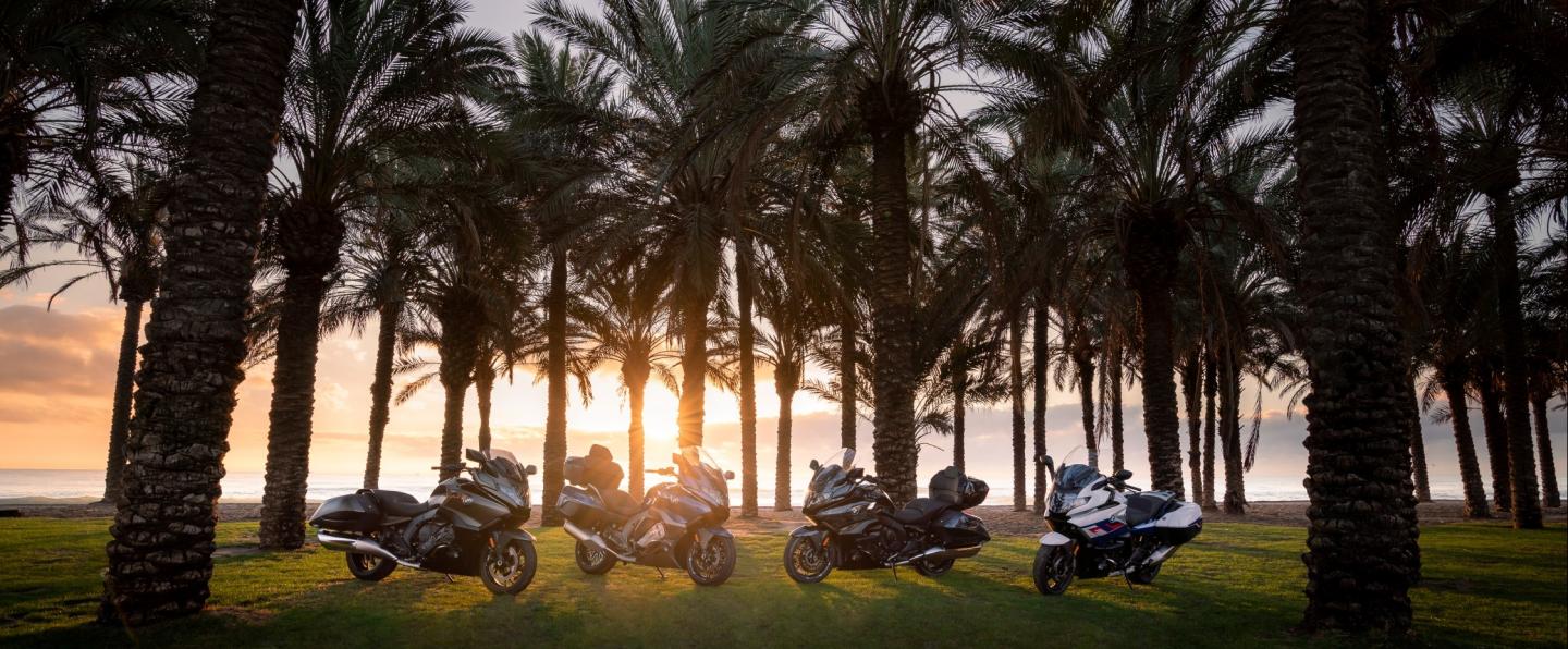 BMW K1600.