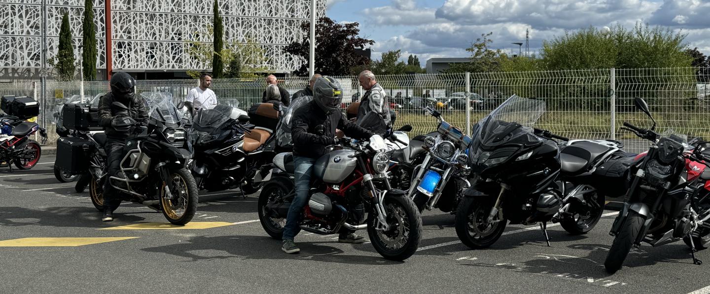 FÊTE DU VILLAGE MOTO.