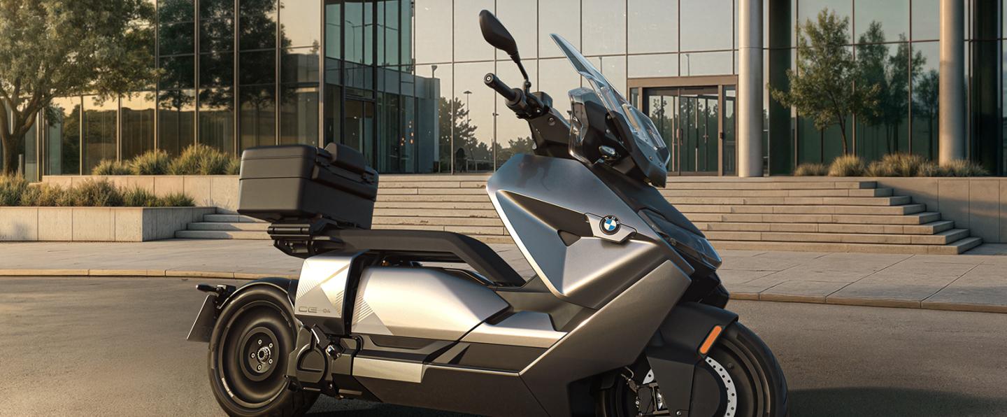 NOUVEAU BMW CE 04.
