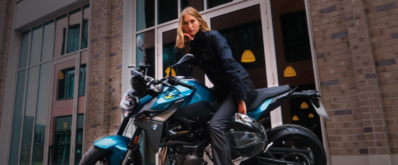 BMWF 900 R Shifter Edition.