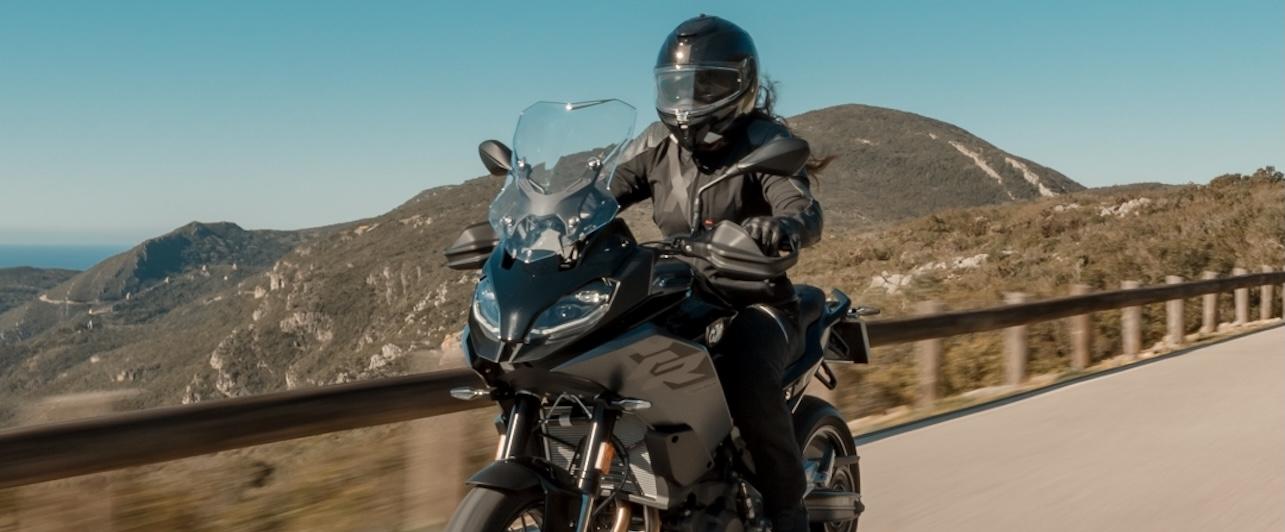 La BMW F 900 XR.