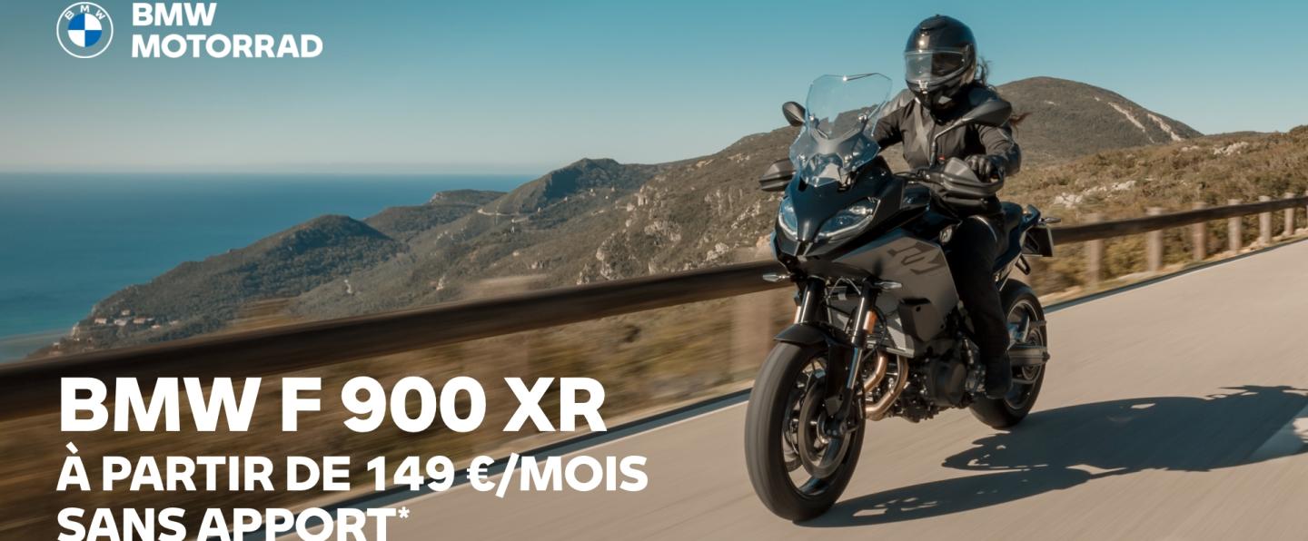 BMW F 900 XR.