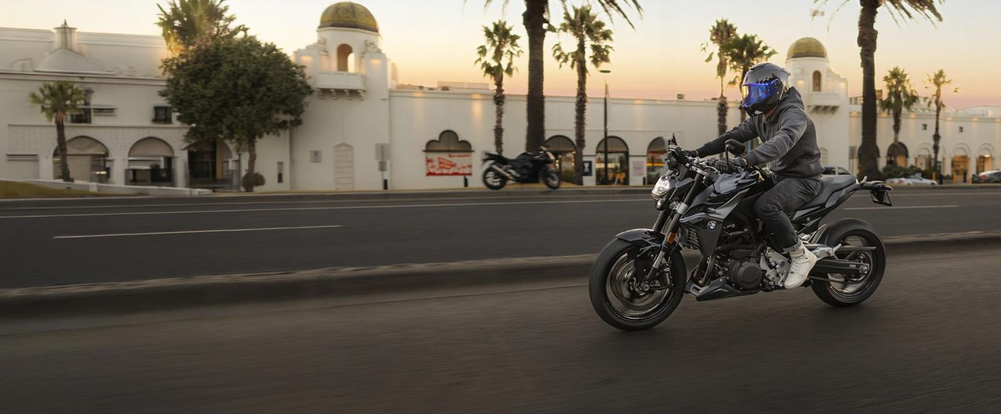 BMW F 900 R.