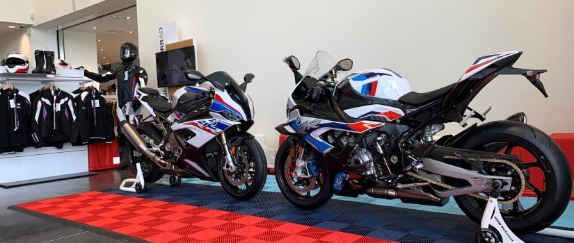 M1000 RR vs S1000 RR