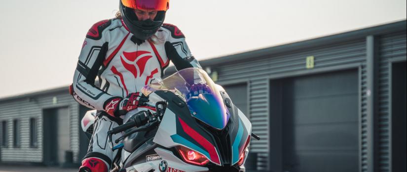 Alex Drift au guidon de la BMW S 1000 RR ! 