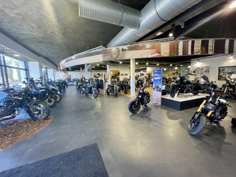 Bienvenue chez Moto Store Est.