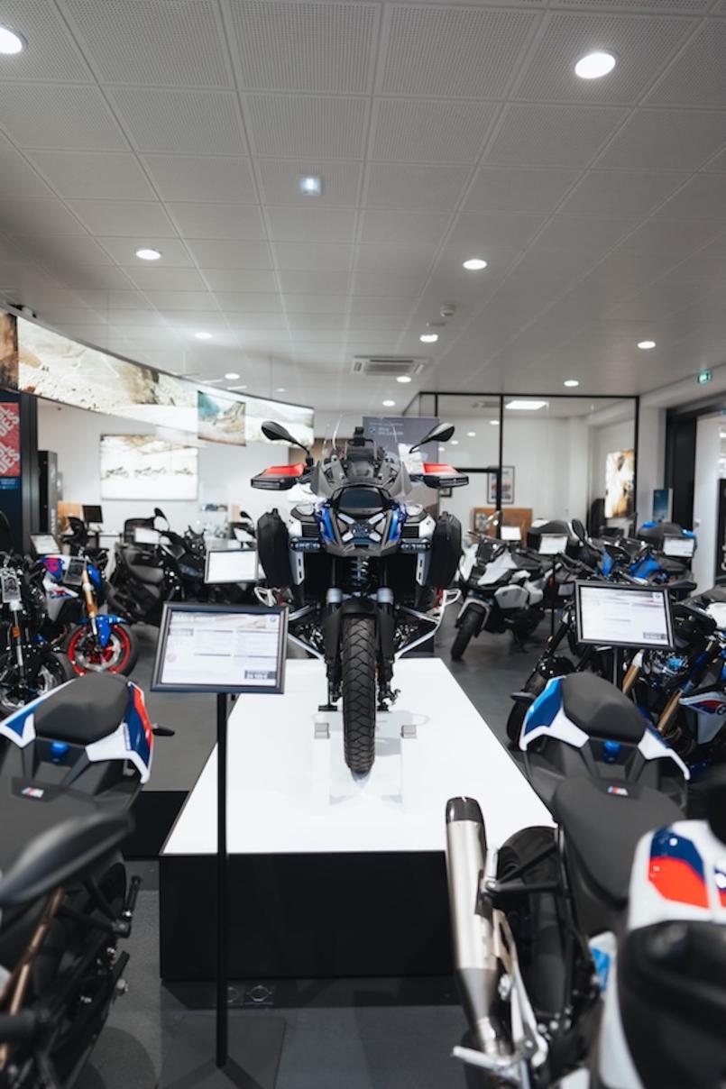 CAR AVENUE DIJON Edito + Slider