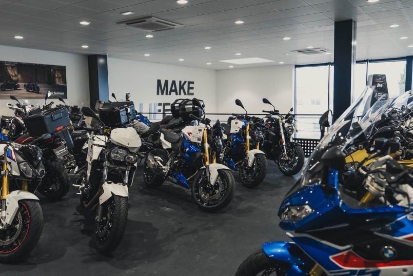 CAR AVENUE DIJON Edito + Slider